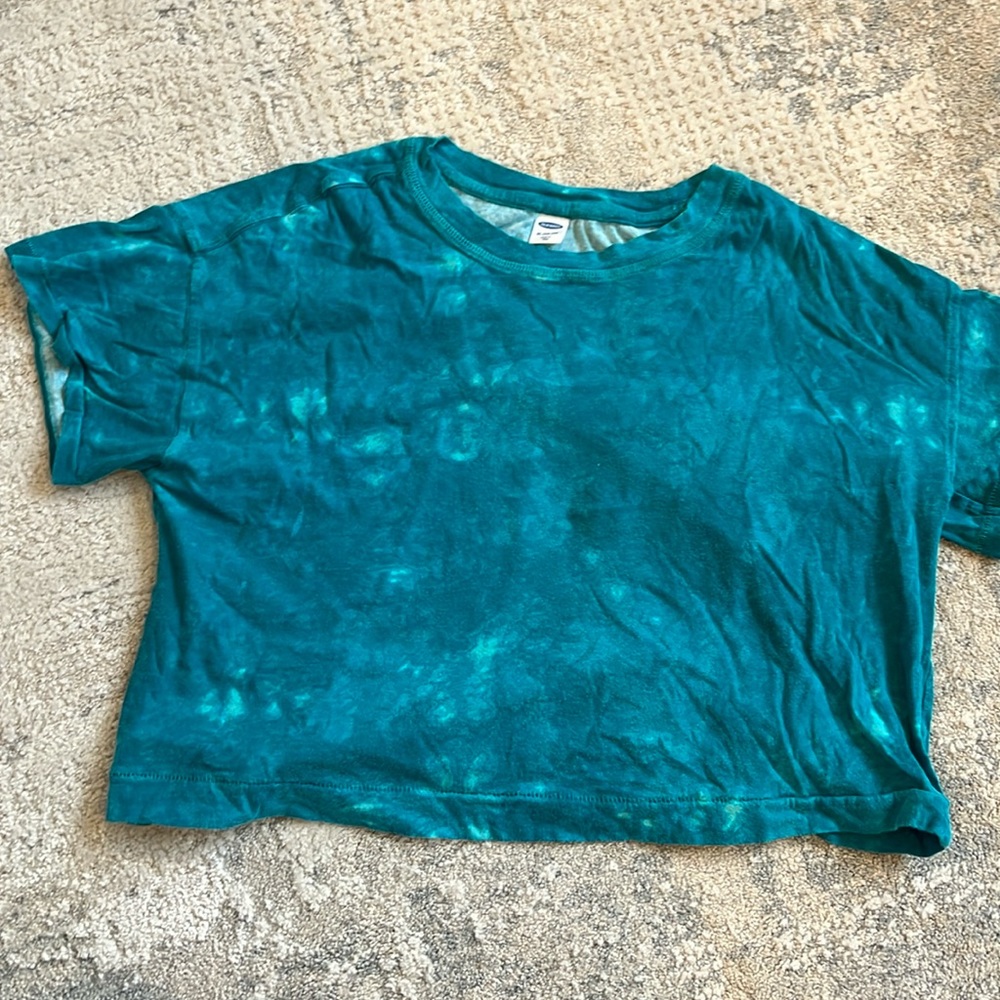 Old Navy children’s tie dye T-shirt.